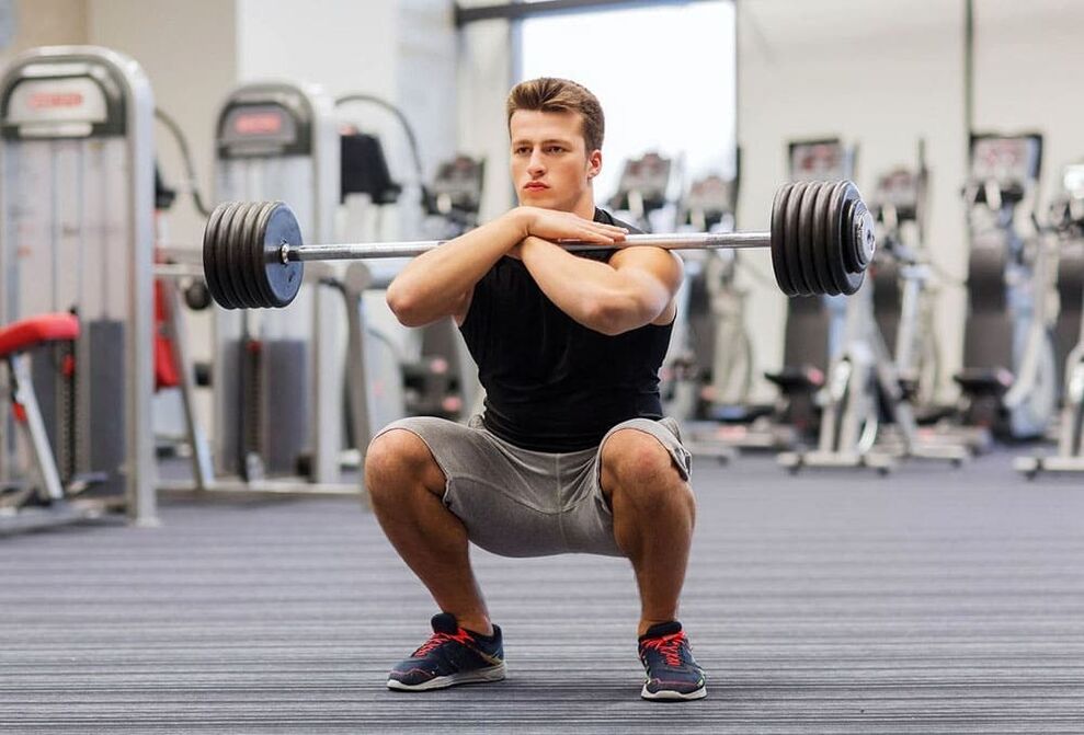 在健身房锻炼有利于增强男性能力